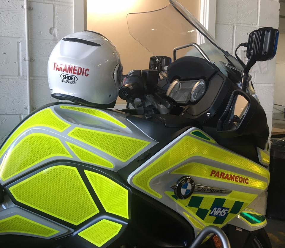 Motorcycle paramedic’s helmet stolen as he responded | Visordown